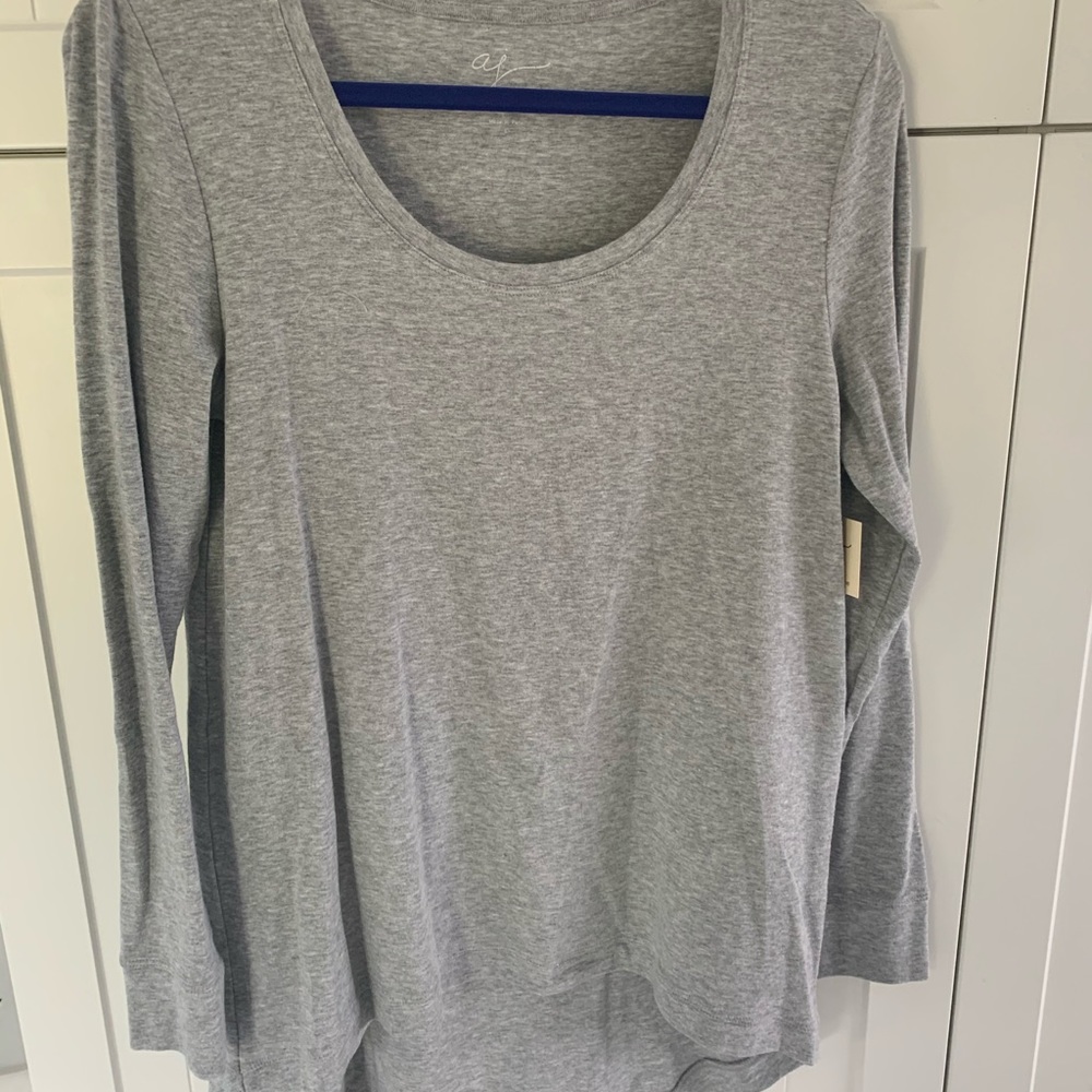 Top - Picture 3 of 5